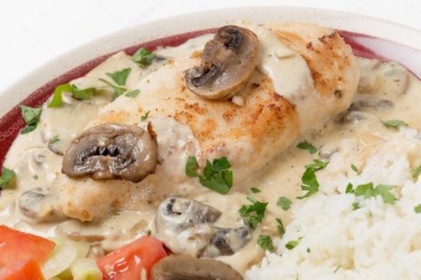 Chicken with cream and mushroom sauce from the Slim R Us recipes