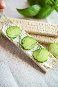 Crispbread with cucumber and cheese are among The Best Munchies Fillers