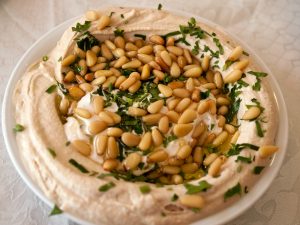 Homemade Christmas Hummus Dip for a great healthy savoury treat